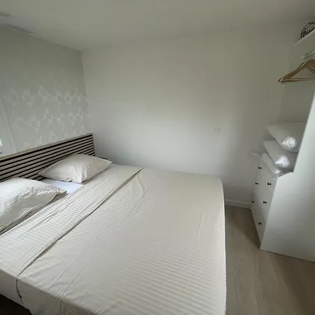 Mobil-home En Pleine Nature A 3 Mins Du Du Salagou Avec Vue Panoramique Campsite *