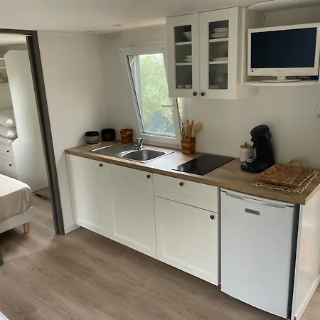 Mobil-home En Pleine Nature A 3 Mins Du Du Salagou Avec Vue Panoramique